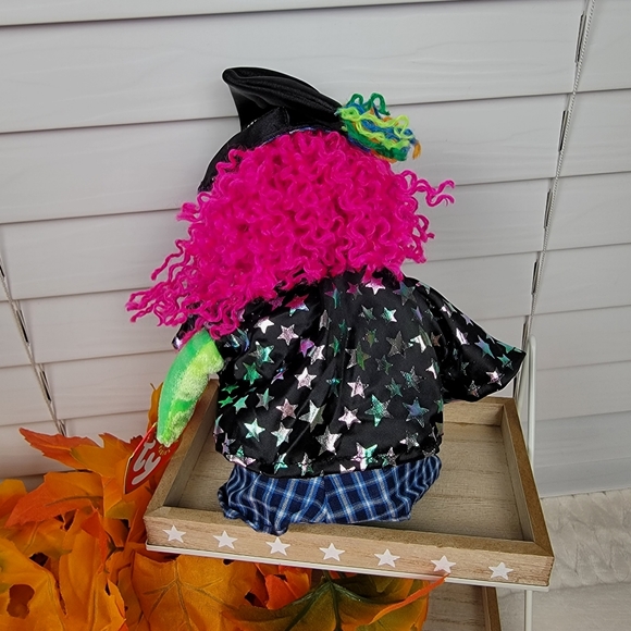 Halloween Bundle of Disney 4 piece set and Scary the Ty Beanie Baby - Picture 3 of 13